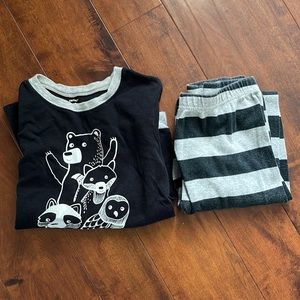 Boys long sleeve pajama set